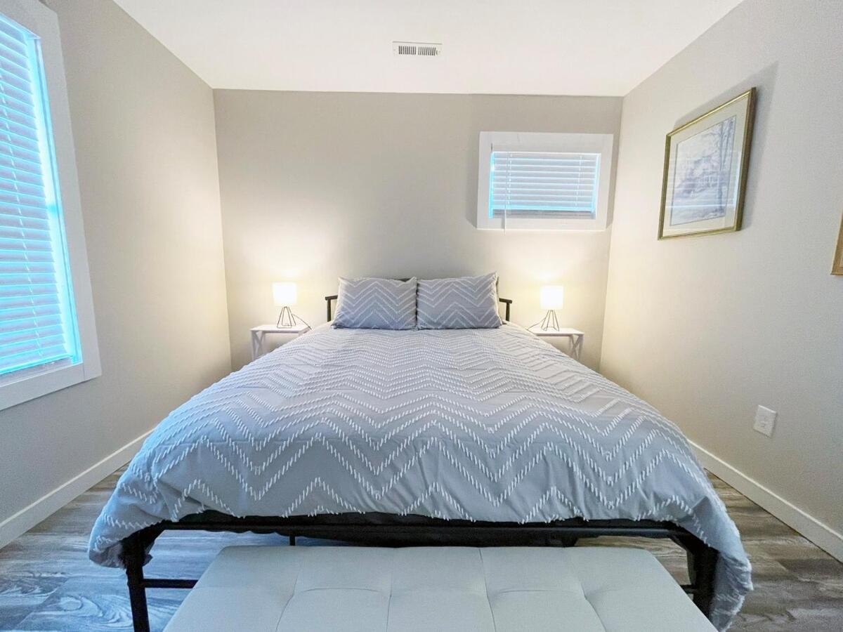 Beautiful Cozy New Build Home - Pet Friendly South Euclid Exterior photo