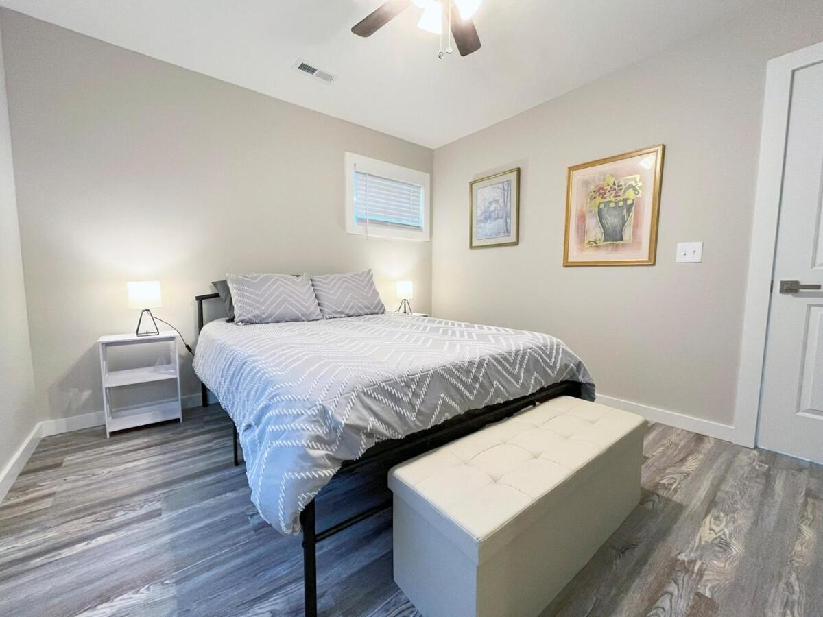 Beautiful Cozy New Build Home - Pet Friendly South Euclid Exterior photo