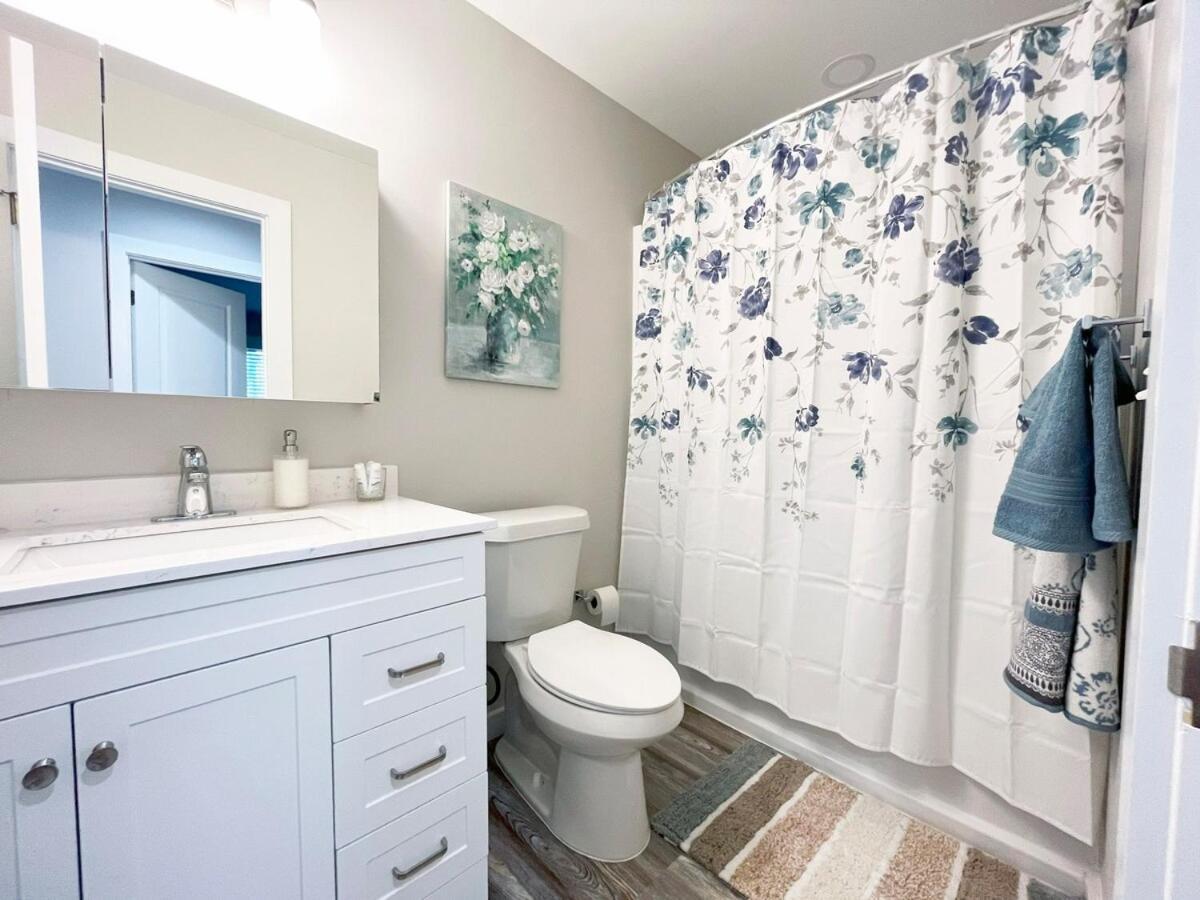 Beautiful Cozy New Build Home - Pet Friendly South Euclid Exterior photo