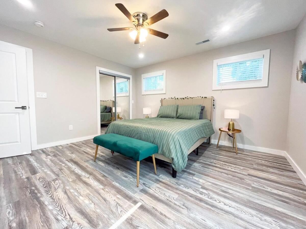 Beautiful Cozy New Build Home - Pet Friendly South Euclid Exterior photo